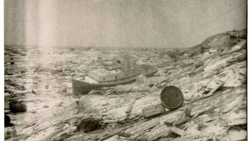 Засекреченная катастрофа СССР: цунами 1952 года, стершее город с карты