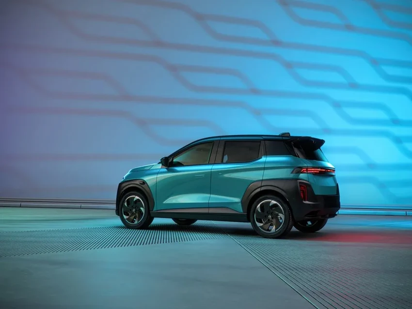 Российский электромобиль Atom: как его доводят до ума и придумывают цвета