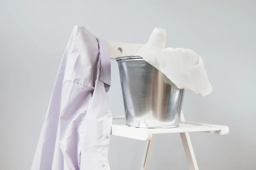 Зачем крахмалили бельё: забытый лайфхак для идеальной глажки и свежести