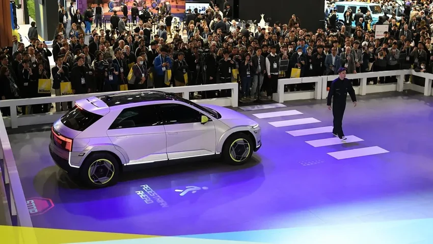 Концепт Hyundai с колёсами на 90°: парковка, которую вы ещё не видели