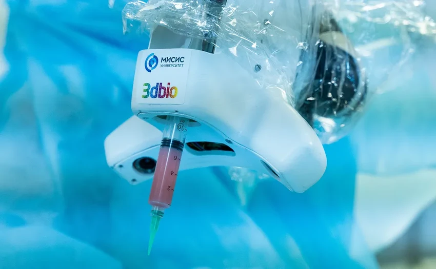 В Москве провели первую в мире операцию с биопечатью прямо в рану