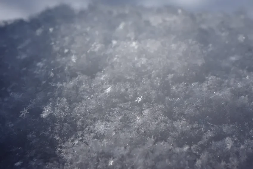 Размер снежинки: какой максимальный диаметр ледяного кристалла возможен