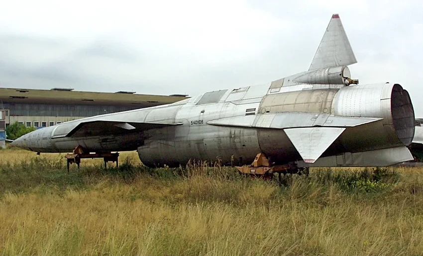 Сверхзвуковой дрон Ту-121: почему СССР закрыл проект ядерного беспилотника