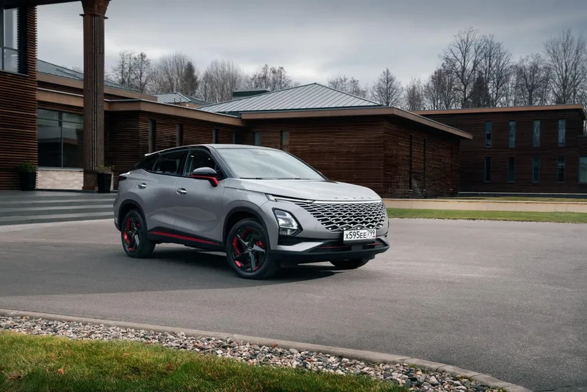 Тест-драйв Omoda C5: стал ли полный привод для модного кроссовера?