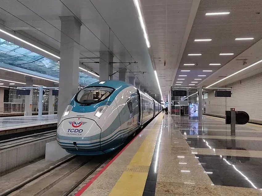 Куда уехали «братья» нашего «Сапсана»: 5 стран с поездами Siemens Velaro