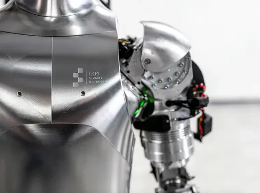 Робот Figure: как гуманоид за год научился ходить и готовится к работе на складе