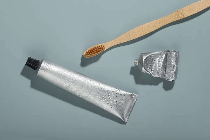 Из чего состоит зубная паста: полный разбор состава