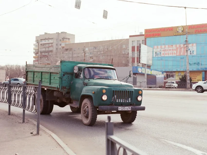 Секрет долгожителей: почему каждый четвертый грузовик в России родом из СССР