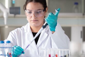 Белок гистон как ключ к долголетию: новая цель в борьбе со старением