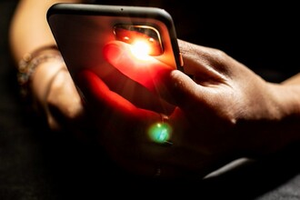 Смартфон вместо пульсоксиметра: как измерить кислород в крови с помощью камеры