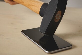 10 самых надежных смартфонов 2025 года: защита от ударов, воды и пыли