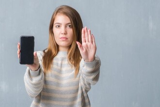 Как отличить оригинальный смартфон от подделки: 7 проверенных способов