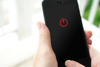 Телефон не включается: 10 способов оживить смартфон
