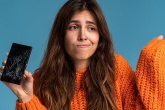 Куда деть старый смартфон: продажа, утилизация и сдача на запчасти