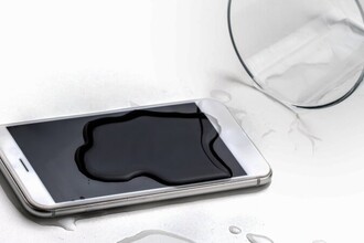 Рейтинг смартфонов с защитой от воды: 7 лучших водонепроницаемых моделей