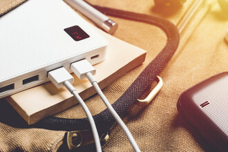 Пройдите тест: правильно ли вы выбираете повербанк для телефона?