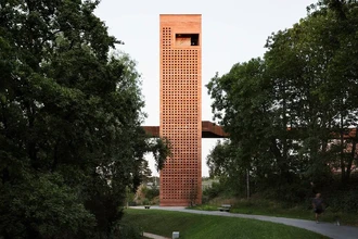 Земляная башня в Германии: как строят из грунта в XXI веке