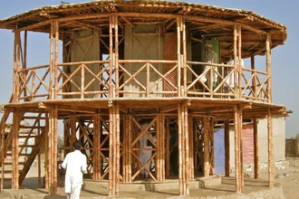 Бамбуковый дом за $88: как в Пакистане спасают жильё от наводнений