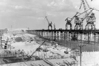 Каток Д-390: как забытая советская машина строила ГЭС и каналы