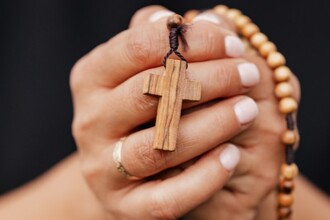 Ученые нашли в мозге сеть, связанную с религиозностью и духовностью