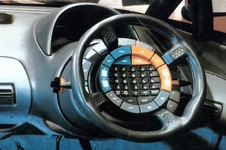 Перебор с кнопками: 3 руля, где дизайнеры слишком увлеклись