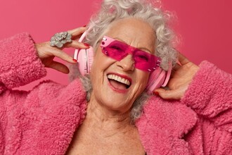 Песни юности и здоровый мозг: как музыкальная терапия улучшает память