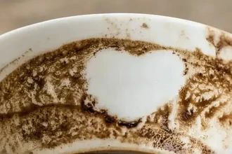 Защита мозга от деменции: как кофейная кислота и квантовые точки спасают нейроны