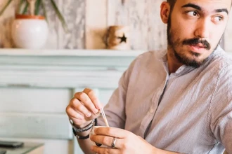 Чайный пакетик и микропластик: что попадает в ваш напиток из упаковки?