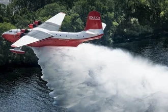 Гигантский гидроплан Mars: последний перелет в музей