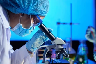 Биотехнологии сегодня: как стартапы и инновации трансформируют медицину