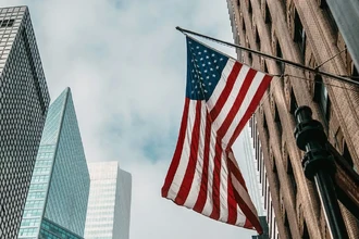 Нью-Йорк требует маркировать соцсети: зависимость как от азартных игр