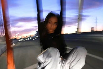 Зачем цифровое поколение возвращается к винилу, письмам от руки и механике