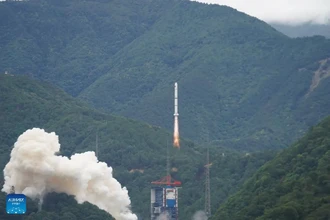 Запущен спутник SVOM для охоты на первые гамма-всплески Вселенной