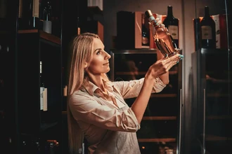 Винный гид в телефоне: как бесплатный бот-сомелье подбирает идеальное вино