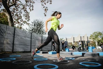 Почему тренировки на улице эффективнее занятий в спортзале?