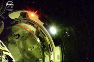 Первый пилотируемый Starliner едва состыковался с МКС из-за отказа двигателей