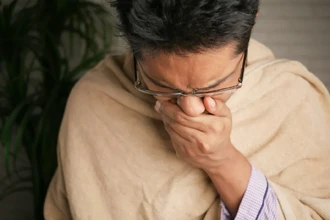 Сильный кашель после операции: как у мужчины выпал кишечник