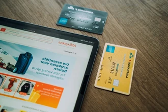 Почему мы тратим больше 2 часов в день, мечтая о покупках: данные опроса