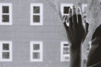 Окситоцин против одиночества: может ли «гормон объятий» притупить боль?