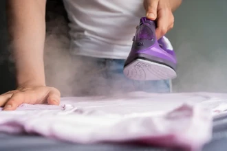 Утюг vs отпариватель: что выбрать для идеальной глажки