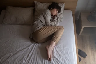 Враги хорошего сна: 8 вещей, которые нужно убрать из спальни