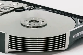 Как жесткий диск вращается годами без шума и износа: секрет в подшипнике