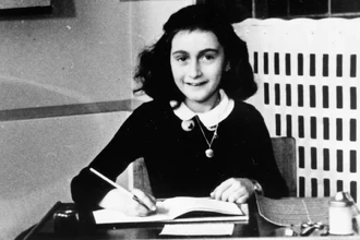 Кто предал Анну Франк: тайна ареста и история дневника, изменившего мир