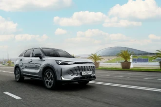 Новый семейный кроссовер BAIC X75: просторный салон и высокий клиренс