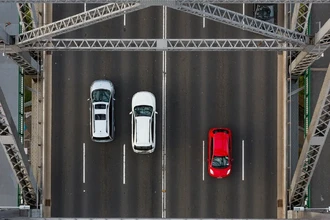 Что опаснее: выхлоп бензиновой машины или шины электромобиля