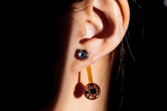 Thermal Earring: умные серьги следят за температурой, стрессом и овуляцией