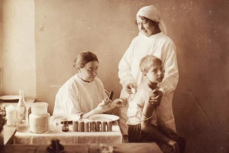 Как Москва за 19 дней остановила эпидемию черной оспы в 1960 году