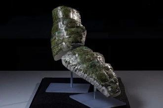 Римский нарукавник II века: как собрали древний доспех-пазл