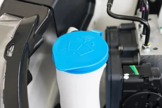 Замерзла незамерзайка в бачке: 4 рабочих способа быстро растопить лед