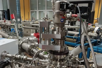 Пептиды жизни: как космическая пыль создает основу для биологии